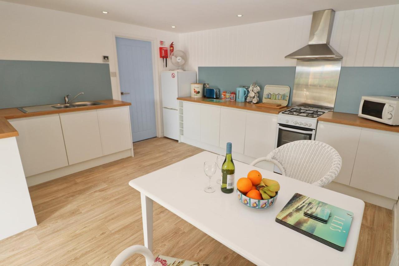 Seaside Apartment New Quay Esterno foto