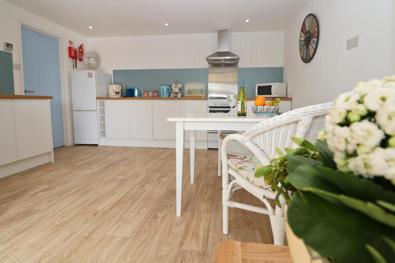 Seaside Apartment New Quay Esterno foto