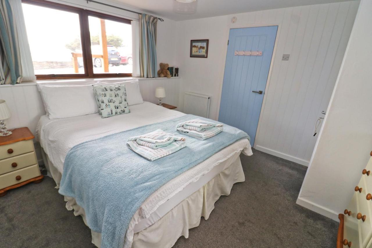 Seaside Apartment New Quay Esterno foto